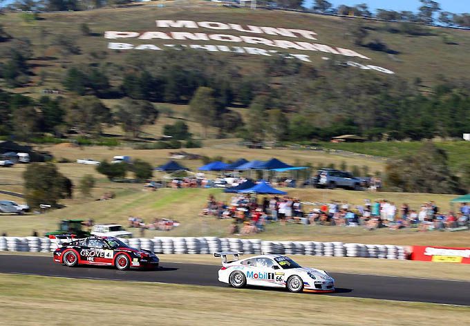 Bathurst 12H race Mount Panorama