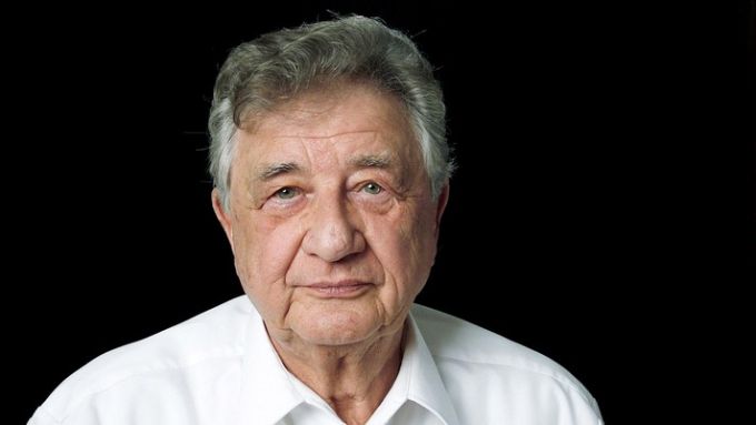 Porsche rouwt om zijn overleden legende Hans Herrmann