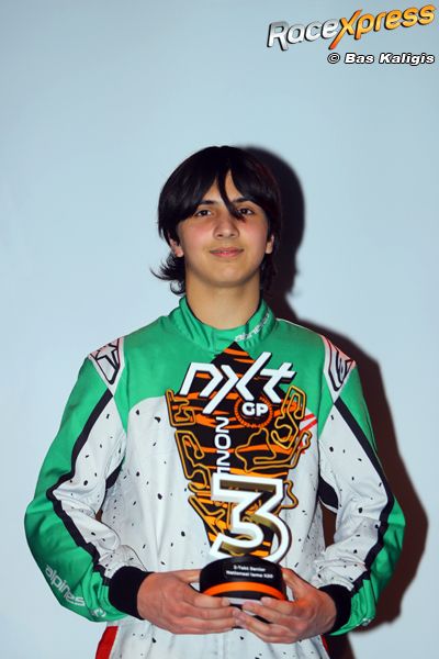 Karter Akio Sadula pakt eerste kampioenschapsbeker bij NXT GP Dutch Open