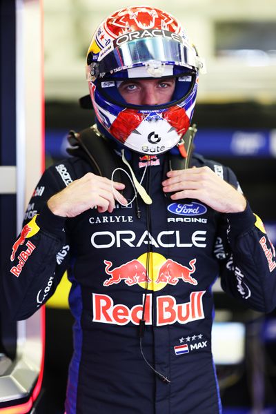 Max Verstappen test RB22