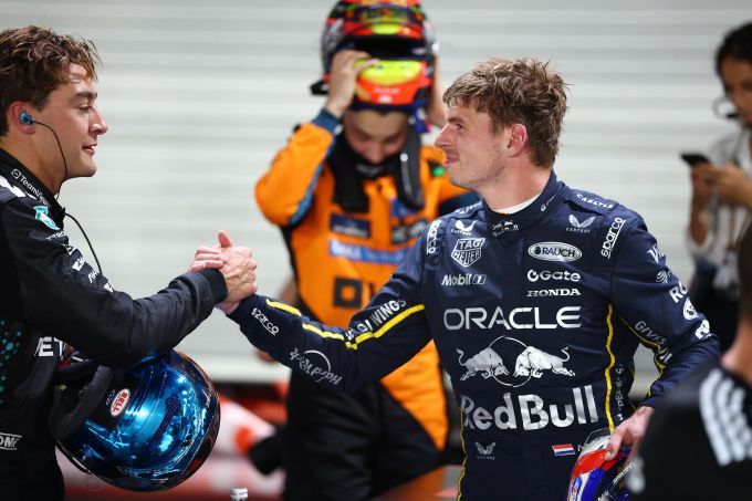 Max Verstappen en George Russell F1 Red Bull Mercedes foto Red Bull  Content Pool