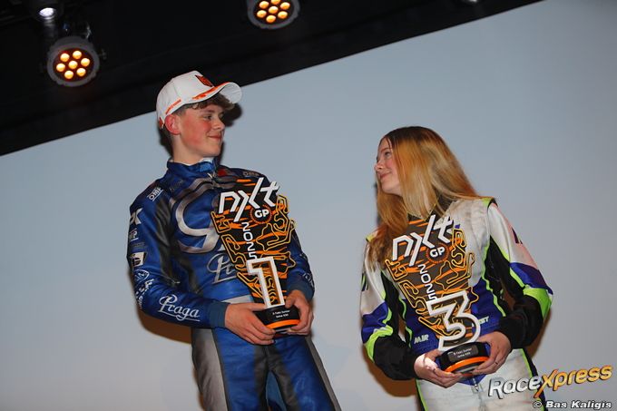 Kiana-Jolie op 't Hof en vriend Rav Martens