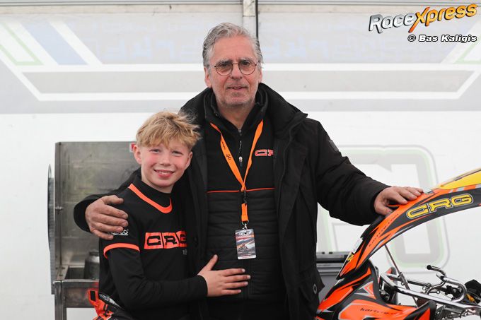 Leo Klok met teambaas Michel Vacirca waar ook F1 drivers als Nico Hülkenberg zijn loopbaan begon